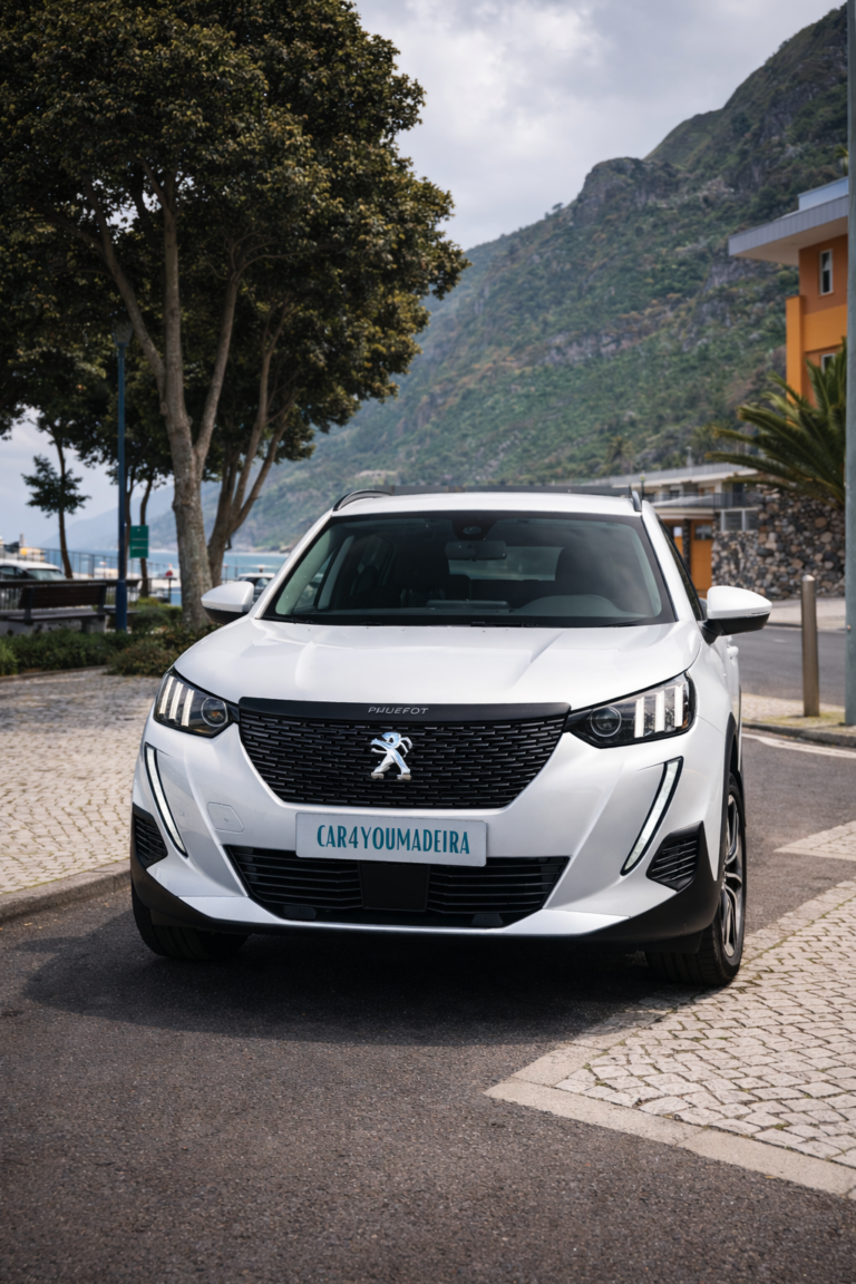 Alquiler de coches en Madeira sin fianza – Peugeot 2008